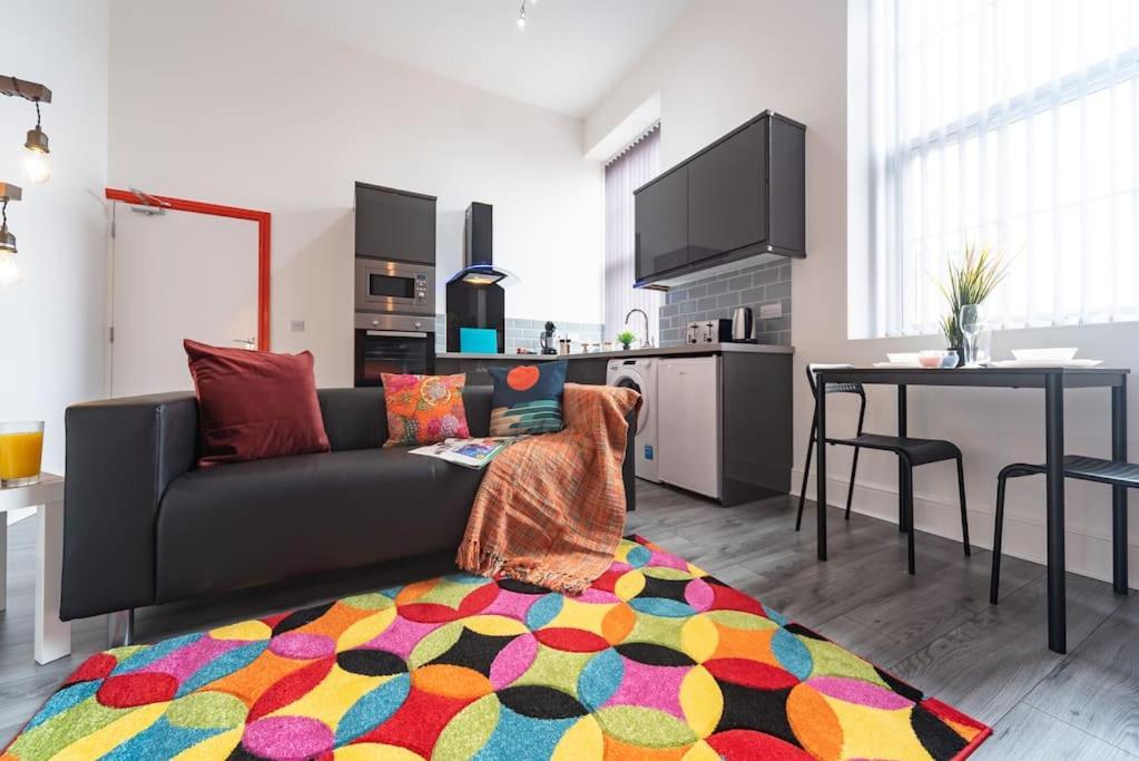 Jesouth Refreshing 1 Bedrm Condo Roomy Comfy Posh Kingston upon Hull Bagian luar foto